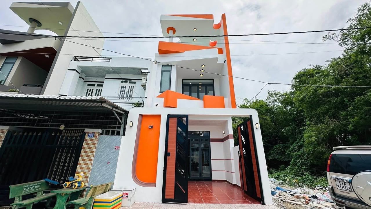 Nhà riêng Cần Đước 85m² giá 2.69 tỷ - Thiết kế hiện đại, chính chủ!