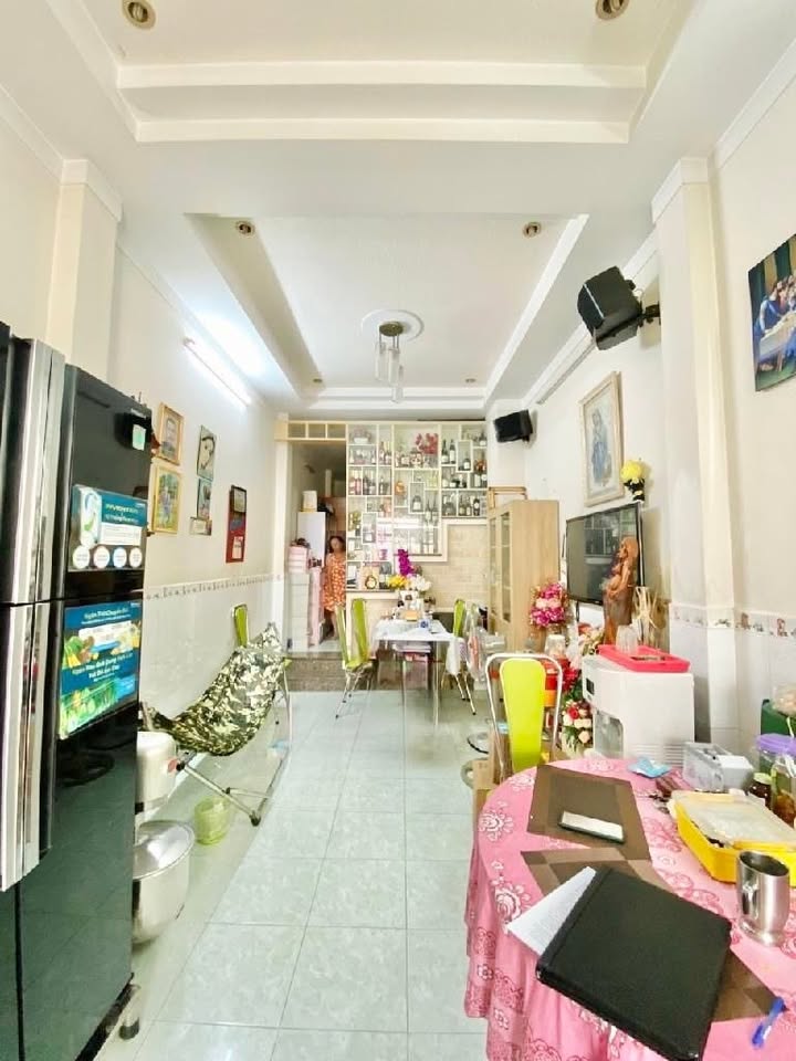 Nhà phố Ông Ích Khiêm Quận 11 diện tích 66m² giá 6 tỷ - Sẵn sàng vào ở ngay!