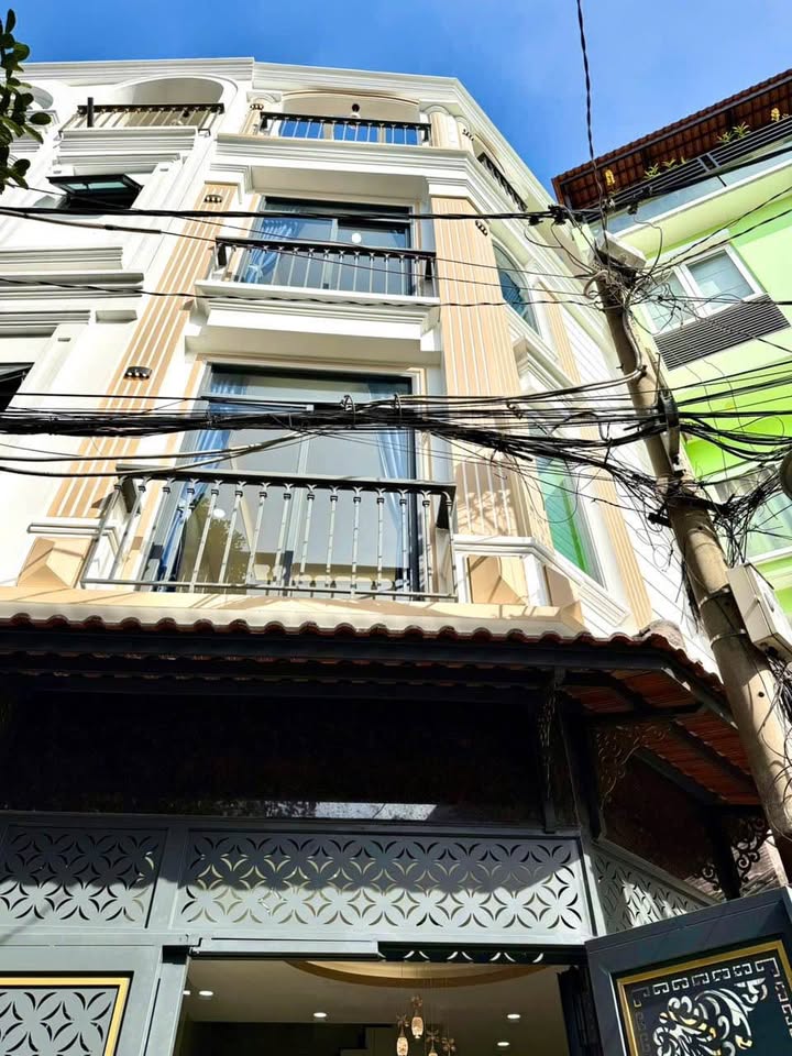 Nhà đẹp hẻm xe hơi Hoàng Hoa Thám, Bình Thạnh 38m² giá 8.95 tỷ - Sẵn sàng ở ngay!