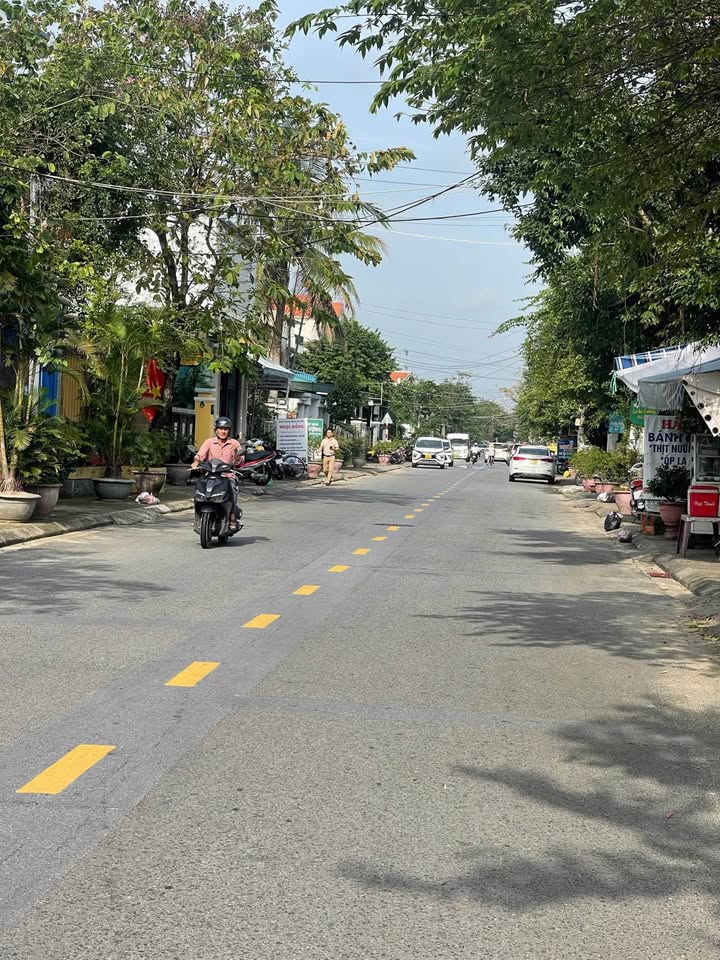 Nhà mặt tiền Phạm Văn Đồng, Tân An, Hội An 148m² giá 5 tỷ - Đầu tư sinh lời ngay!