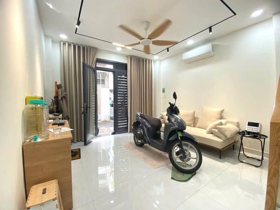 Nhà hẻm xe hơi Nơ Trang Long Bình Thạnh 31m² giá 5.8 tỷ - Sẵn sàng ở ngay!