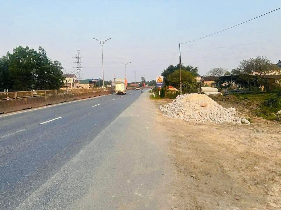 Đất nền mặt tiền Quốc lộ 1A, Phường Phong Điền 186m² chỉ 1.2 tỷ - Cơ hội đầu tư tuyệt vời!