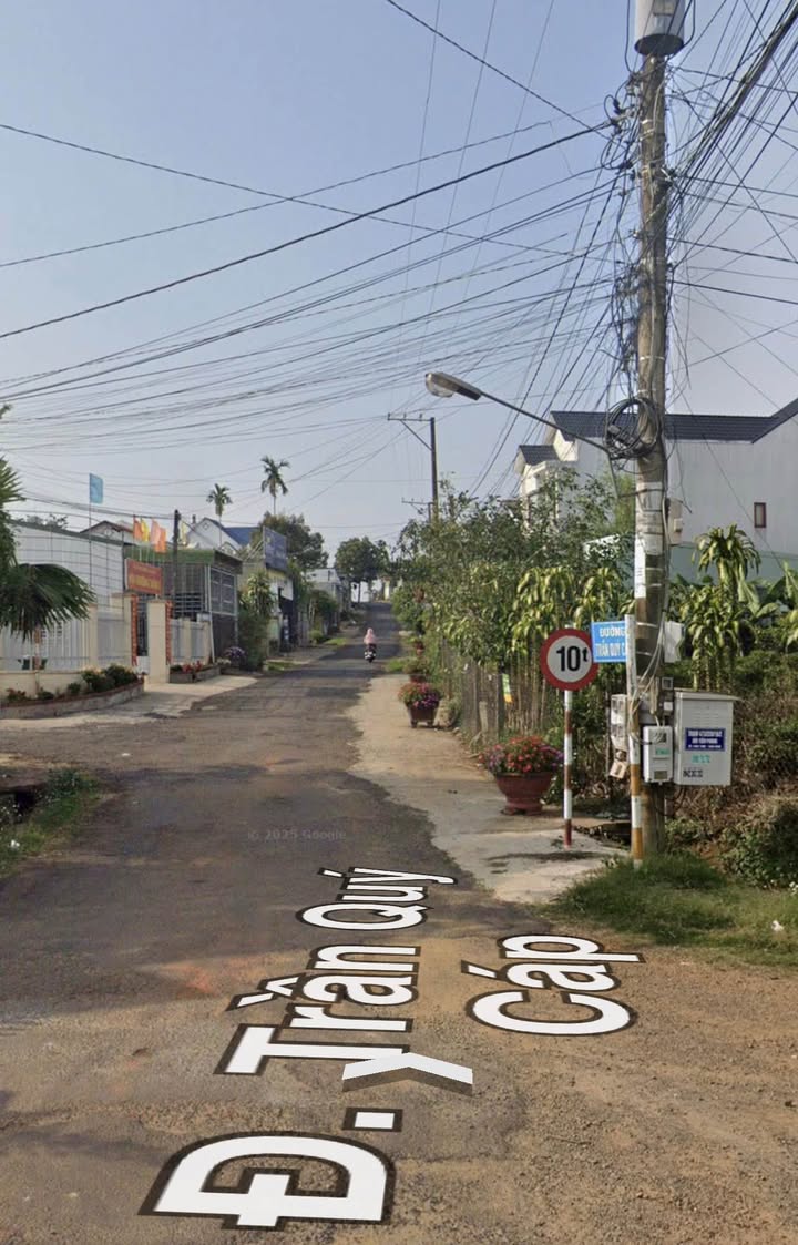 Nhà mặt tiền Trần Quý Cáp, Bảo Lộc, 108m² giá 2.499 tỷ - Vị trí đẹp, thuận tiện kinh doanh!