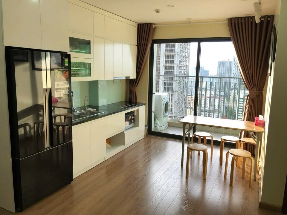 Căn hộ Central Point 75m² quận Cầu Giấy giá 14.5 triệu - Không gian thoáng đãng, đầy đủ nội thất!