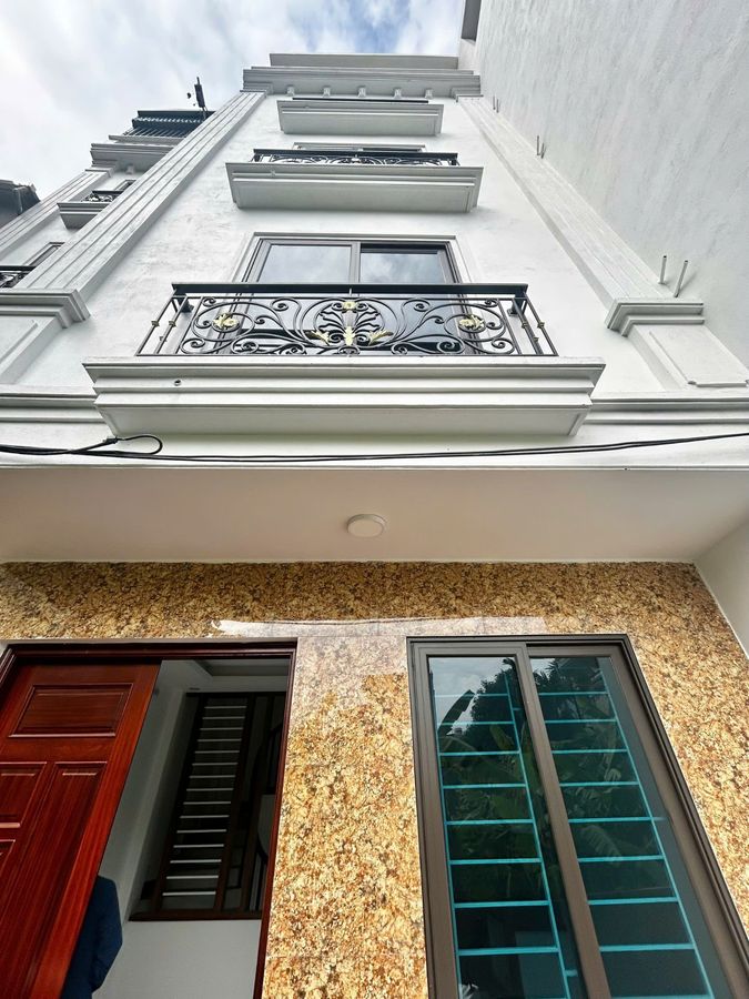 Nhà 5 tầng mới đẹp tại Liên Mạc, 30m² giá chỉ 5 tỷ - Sẵn sàng vào ở ngay!