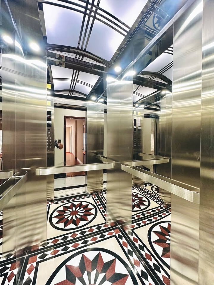 Nhà đẹp Định Công Hoàng Mai 50m² giá 15.8 tỷ - Thiết kế hiện đại, OTO đỗ cửa!