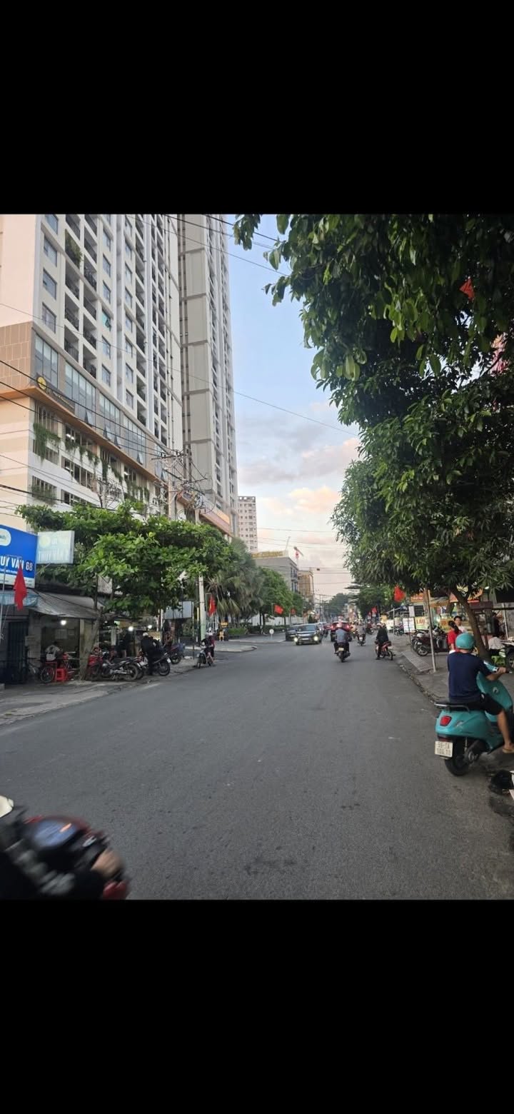 Mặt tiền kinh doanh Dĩ An 373m² giá 34 tỷ - Đầu tư sinh lời ngay lập tức!