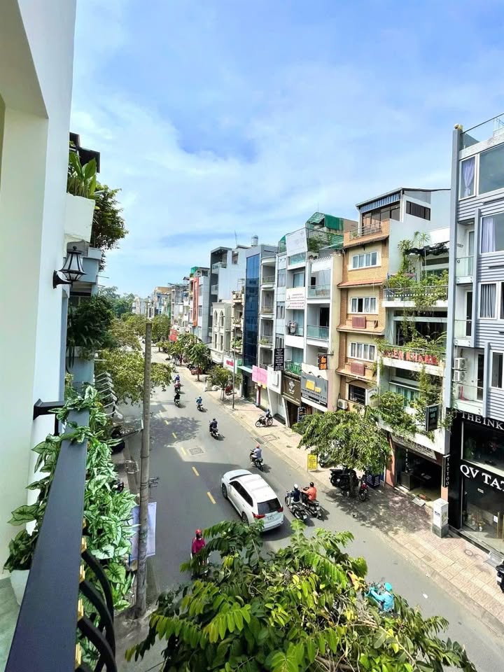 Mặt tiền kinh doanh Nguyễn Đình Chiểu Quận 3, 62m² giá 36 tỷ - Cơ hội đầu tư hiếm có!