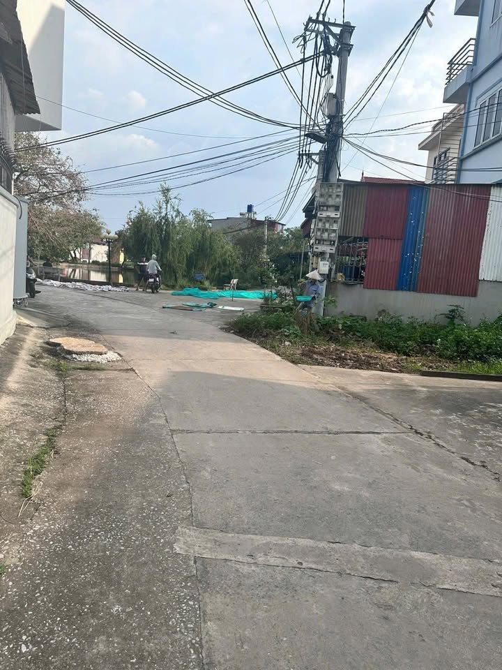 Đất thổ cư thôn Hướng Dương, Thắng Lợi 100m² giá 5 tỷ - Vị trí trung tâm, ô tô vào tận nơi!