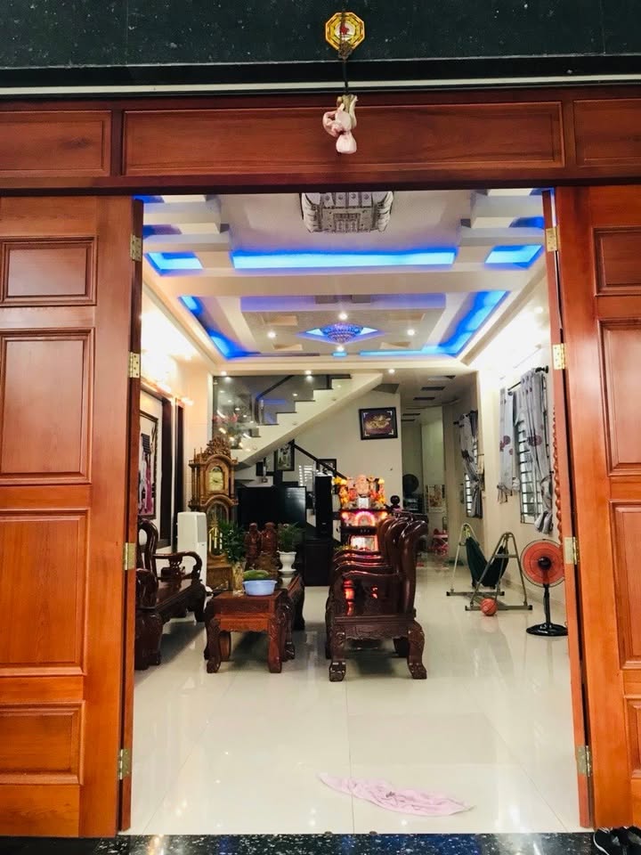 Nhà phố 4 tầng Nguyễn Ảnh Thủ, quận 12 - Diện tích 150m², giá 7.5 tỷ - Sổ hồng riêng, nở hậu tài lộc!