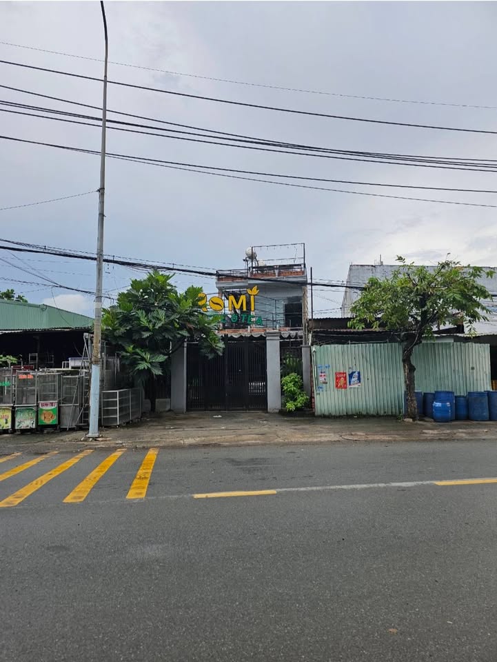 Nhà mặt tiền ĐT 743, Dĩ An 192,5m² giá 8,28 tỷ - Vị trí đắc địa, thuận tiện kinh doanh!