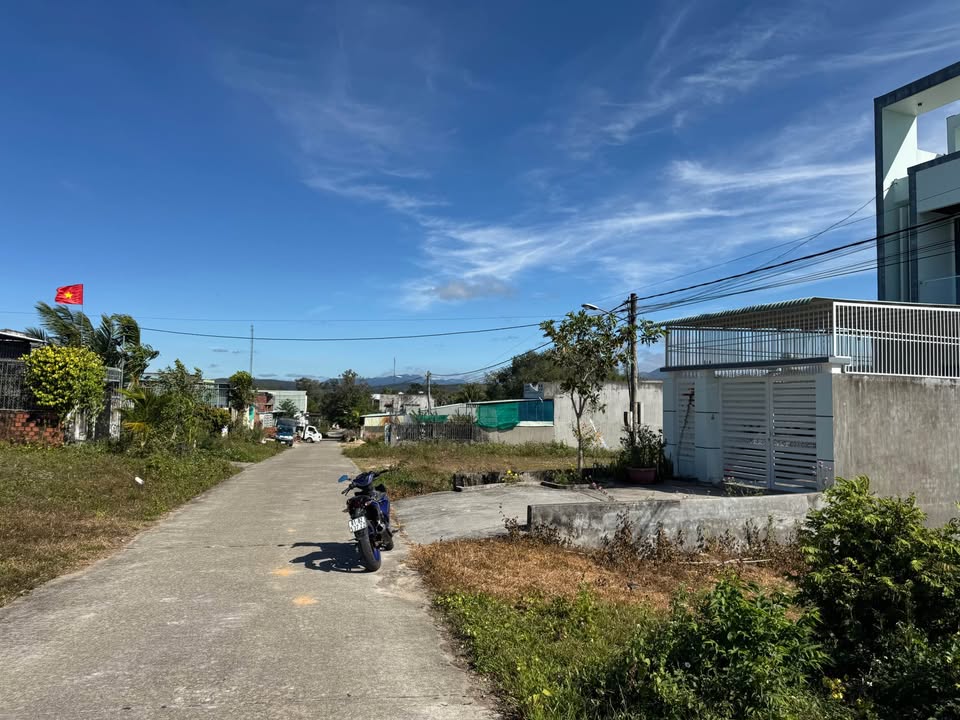 Đất thổ cư Đường Thu Bồn, Đăk Cấm 500m² giá 1.4 tỷ - Vị trí đắc địa gần trung tâm!