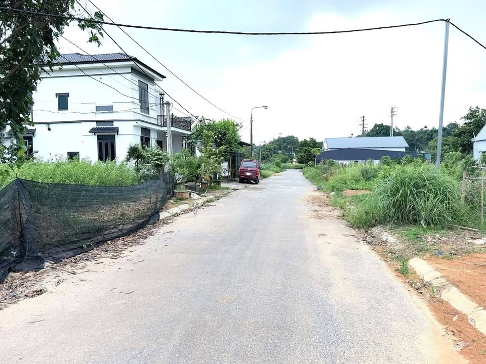 Đất thổ cư Phú Thọ 180m² giá 1 tỷ - Đầu tư sinh lời ngay!