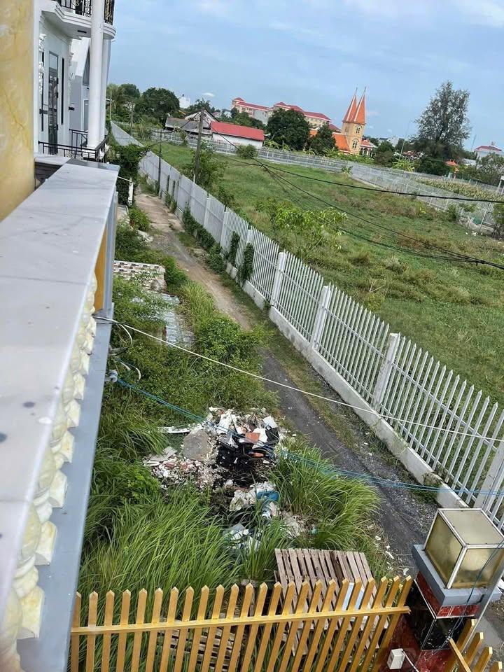 Biệt thự mini Hưng Long, Bình Chánh 144m² giá 4.4 tỷ - Chính chủ bán gấp!