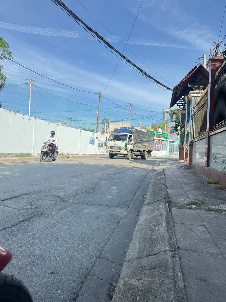 Nhà bán Tăng Nhơn Phú B 197m² giá 20 tỷ - Kinh doanh sầm uất, dòng tiền ổn định!