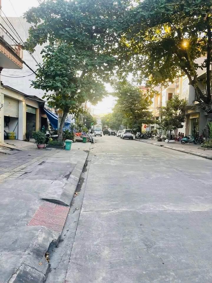 Đất Cẩm Trung, Cẩm Phả 60m² giá 2 tỷ - Đầu tư sinh lời lý tưởng!