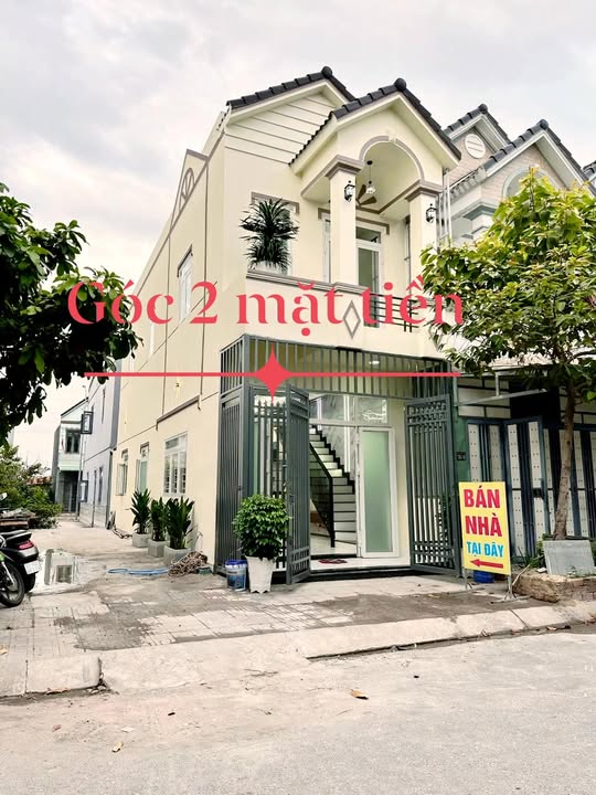Nhà góc 2 mặt tiền tại Thuận An 60m² giá 4 tỷ - Sổ hồng riêng, nội thất cao cấp!