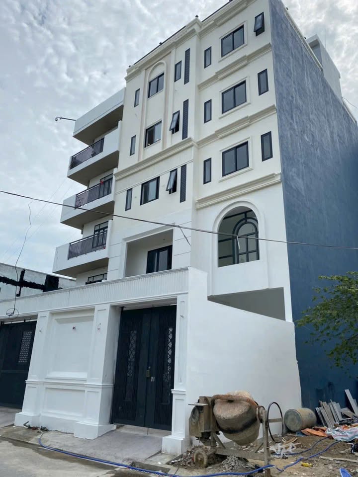 Căn hộ dịch vụ Nguyễn Xí, Bình Thạnh 138m² giá 25.5 tỷ - Lợi nhuận 7.5%/năm!