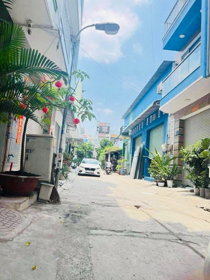 Nhà hẻm xe tải Lê Văn Quới, Bình Tân 76m² giá 7.338 tỷ - Công năng đầy đủ!