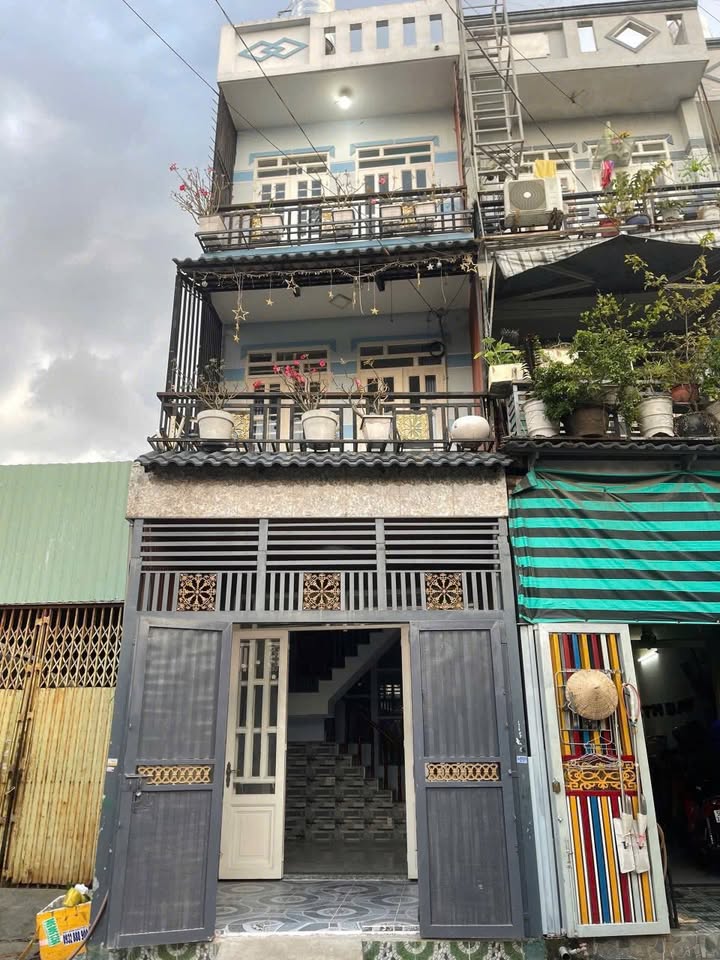 Nhà mặt tiền Ấp 3 Bà Điểm 38m² giá 2.35 tỷ - Thích hợp kinh doanh mọi ngành nghề!