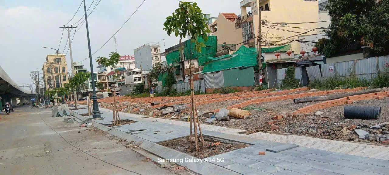 Đất mặt tiền đường Hoàng Hoa Thám, Tân Bình 55m² giá 12.5 tỷ - Cơ hội đầu tư hấp dẫn!