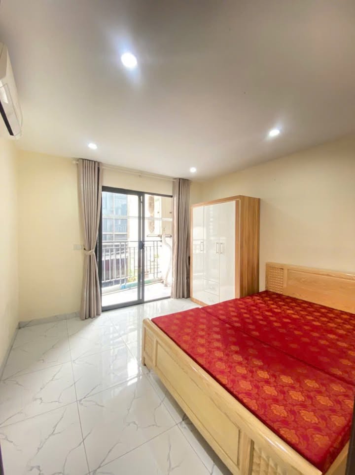 Căn hộ cho thuê Ngõ 612 Đê La Thành 50m² giá 7.5 triệu - Nội thất đầy đủ, vào ở ngay!