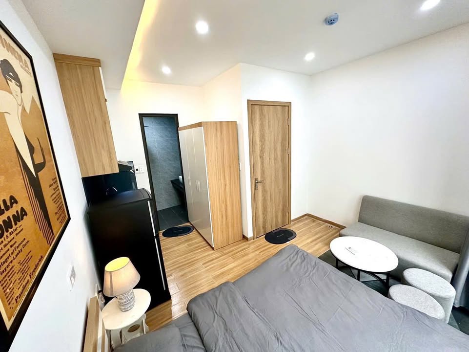 Căn hộ cho thuê phố Khâm Thiên Đống Đa - Thang máy, Full nội thất, giá thỏa thuận