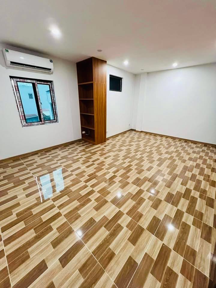 Nhà 6 tầng Kim Mã Ba Đình 40m² giá 8.8 tỷ - Thiết kế hiện đại, thang máy!