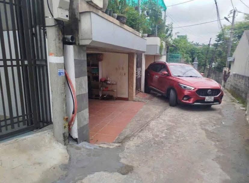 Nhà 2 tầng chính chủ Hồng Hà 95m² giá chỉ 2 tỷ - Đường ô tô đỗ cửa!