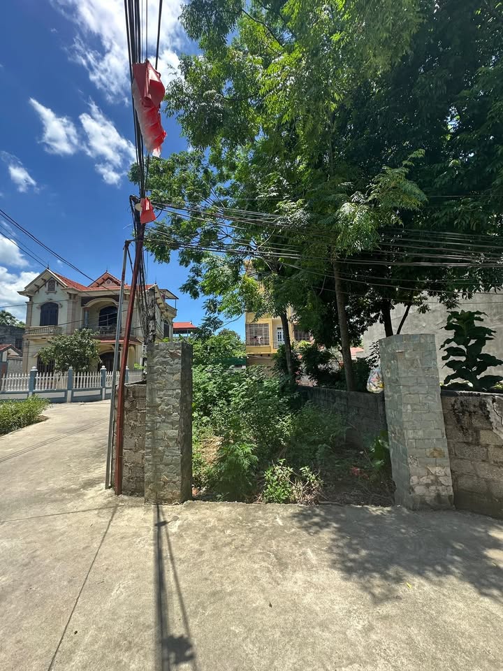 Đất nền 3 mặt tiền Tân Xuân 127m² giá 1 tỷ - Đối diện Facipic, đường thông xe vào tận đất!