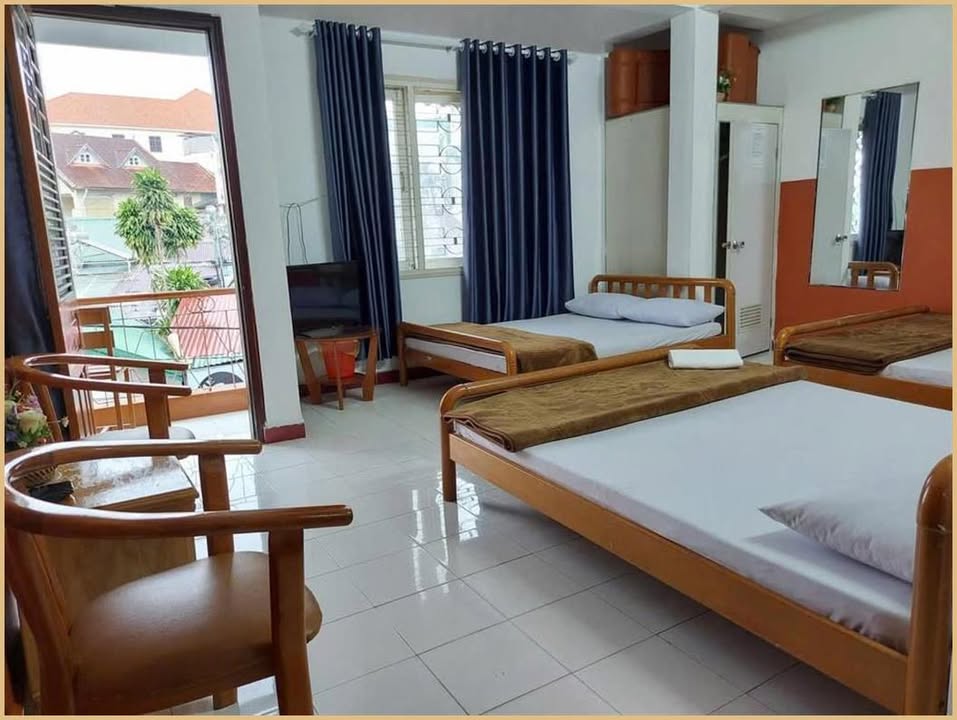 Cho thuê khách sạn 9 phòng mặt tiền Hà Huy Tập, Đà Lạt - Giá 23 triệu/tháng!