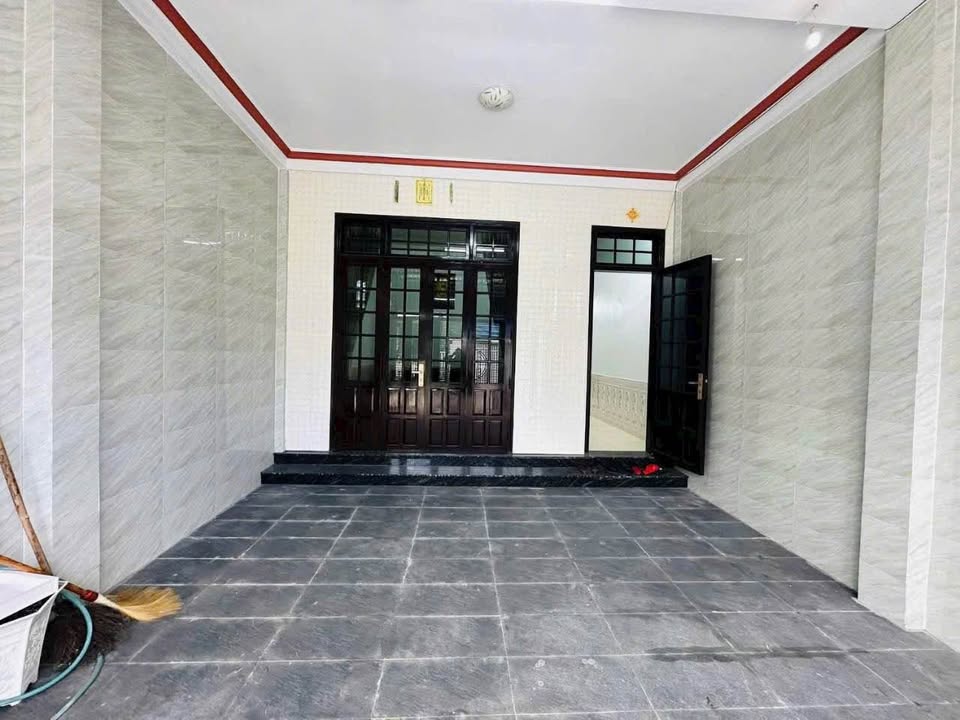 Nhà cấp 4 kiệt ô tô Tam Thái, phường An Cựu, 113m² chỉ 2.8 tỷ - Đầu tư lý tưởng!