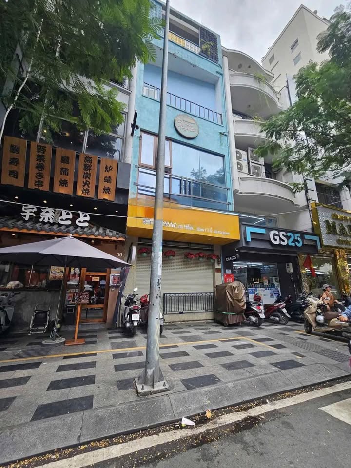 Cho thuê FrontHouse mặt tiền Trương Định, quận 1 - Diện tích 72m², vị trí đắc địa!