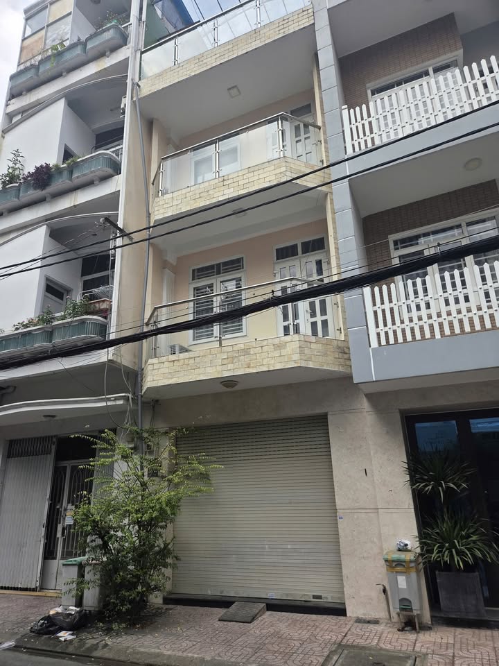 Nhà mặt tiền Nguyễn Minh Hoàng, Tân Bình 80m² giá 25 triệu - Kinh doanh tự do!