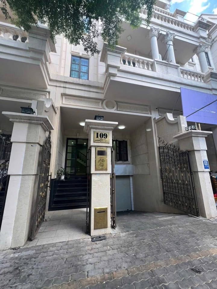 Front house cho thuê tại KDC Cityland Park Hills, 35m² giá chỉ 10 triệu/tháng - Đẳng cấp và riêng biệt!