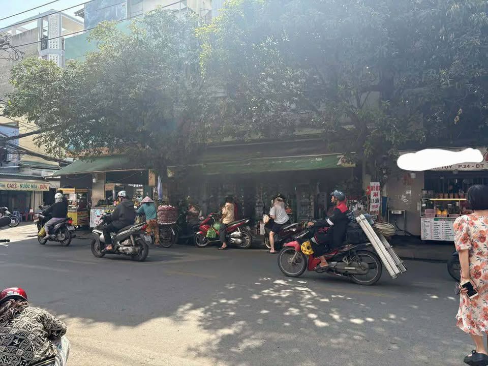 Mặt bằng kinh doanh Bùi Đình Tuý, Bình Thạnh 30m² giá 45 triệu - Khu vực sầm uất, lượng khách ổn định!