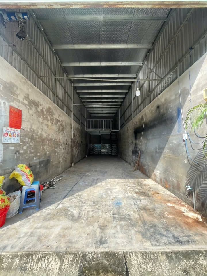 Cho thuê kho xưởng đường Thạnh Xuân 25, Q12 - Diện tích 68m², giá 5 triệu/tháng!