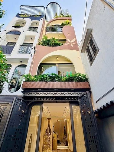 Bán Nhà Phố Đẹp Đường Thống Nhất, Phường 11, Quận Gò Vấp 178m² giá 6.99 tỷ - Thiết kế hiện đại, đầy đủ tiện nghi!