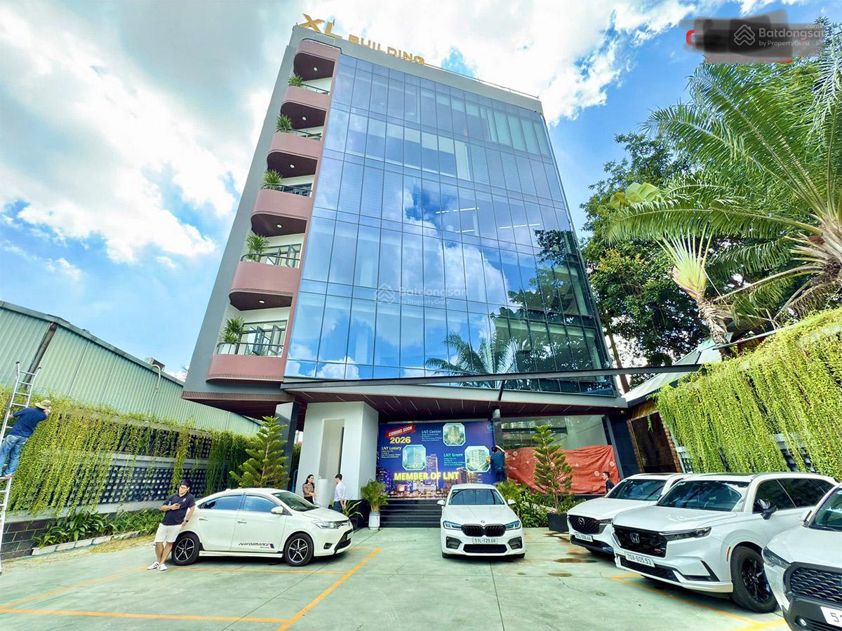 Cho thuê văn phòng mặt tiền Trần Não Quận 2 135m² - Sẵn fitout 2 phòng họp