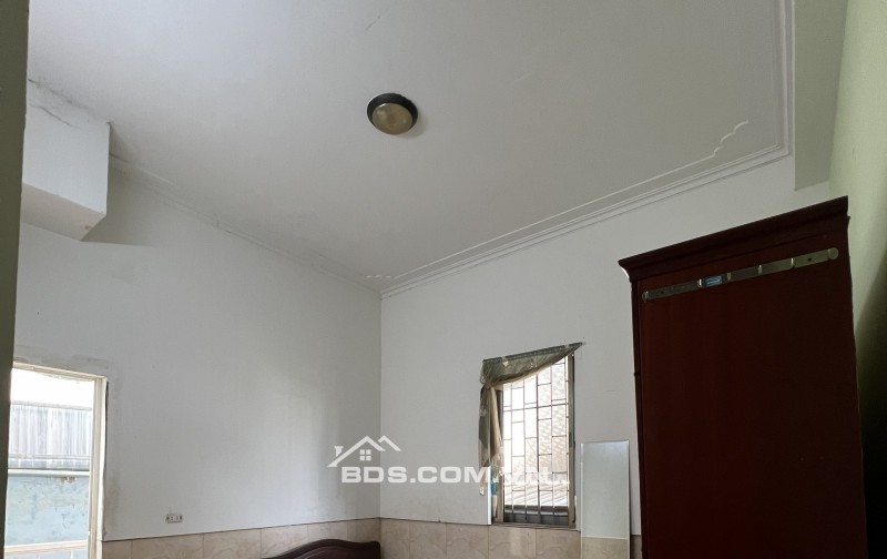 Phòng cho thuê 25m² tại ngõ 123 Trung Kính, giá 3.2 triệu - Sẵn sàng vào ở!