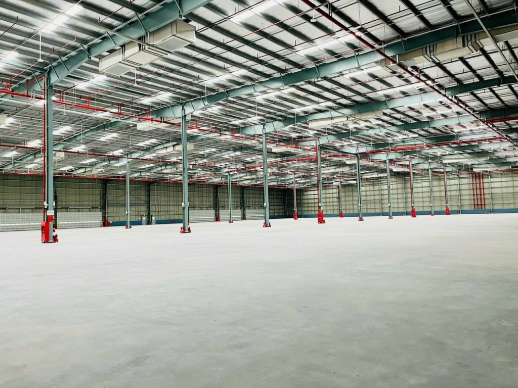 Cho thuê nhà xưởng 26.000m² tại Cẩm Giàng, Hải Dương - Đầy đủ tiện ích, vị trí thuận lợi!