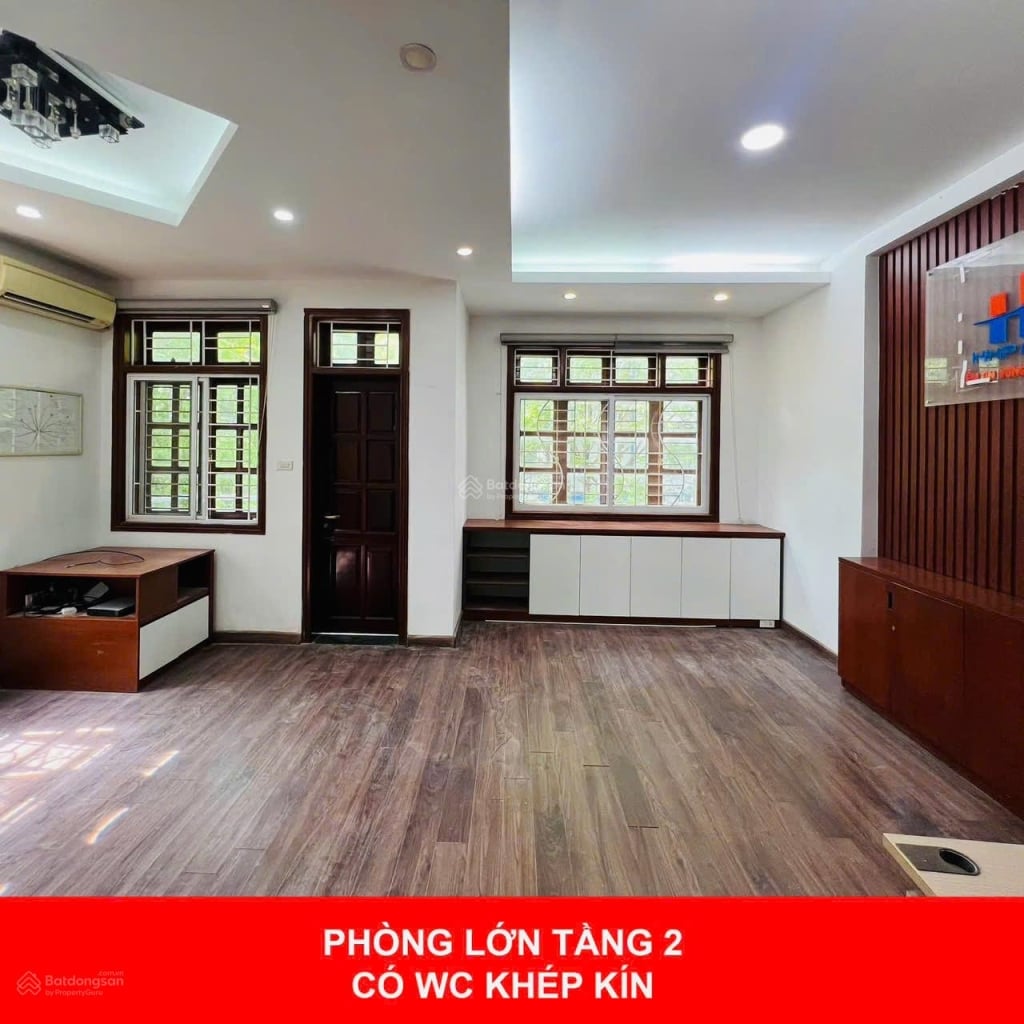 Biệt thự KĐT Vạn Phúc 157m² giá 150 triệu - Dọn vào ở ngay!