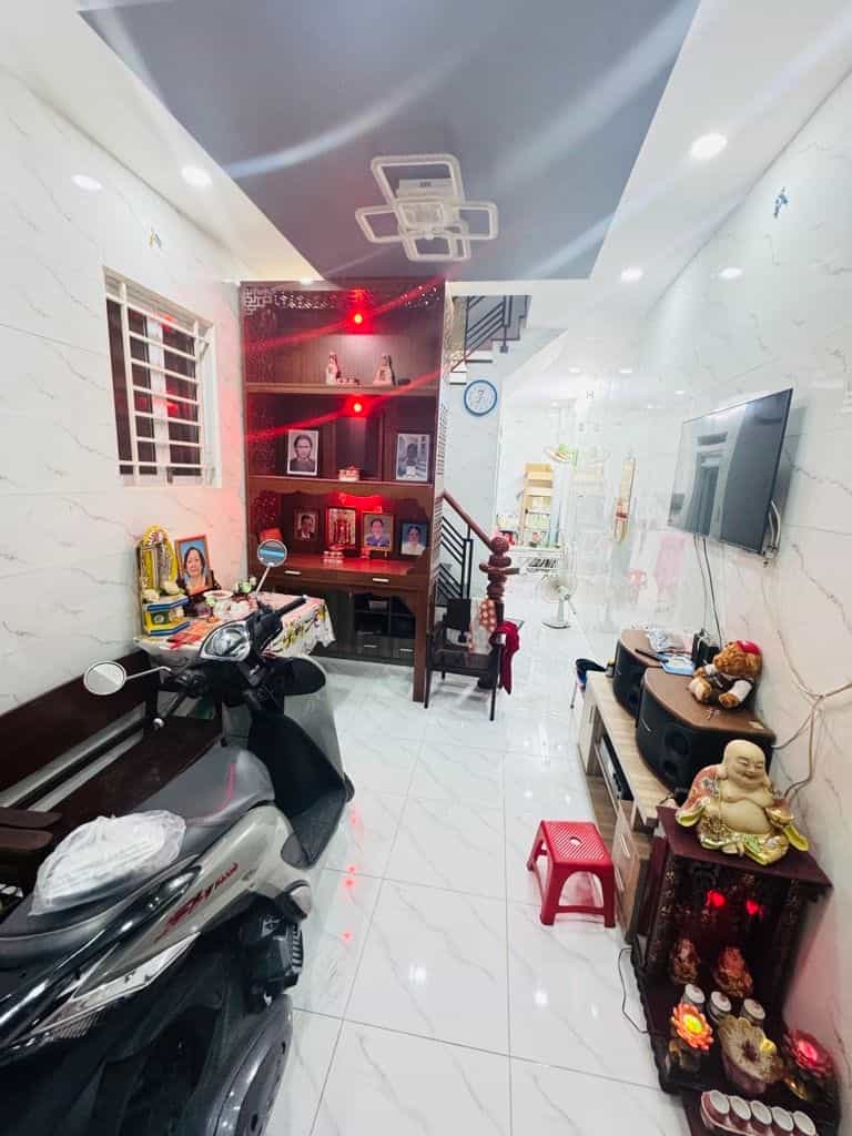 Nhà đẹp 2 tầng tại Phường Phú Thạnh, Quận Tân Phú 30m² giá 4.5 tỷ - Sẵn sàng đón Tết!