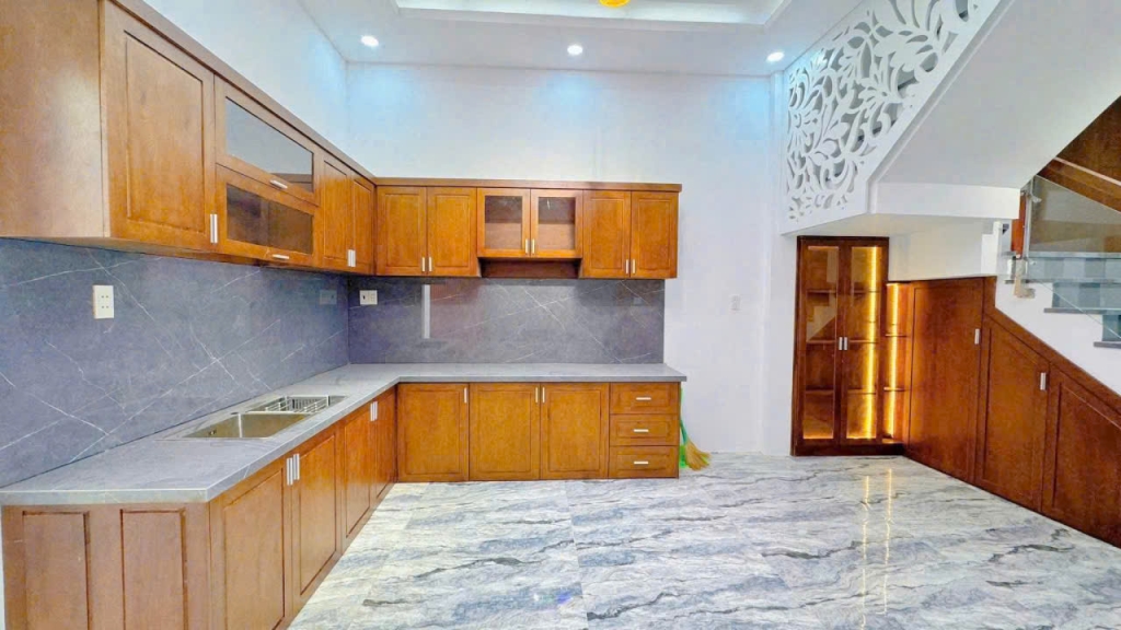 Nhà 2 tầng mới xây tại Mỹ Yên, Bến Lức 104m² giá 2.1 tỷ - Sẵn sàng vào ở ngay!