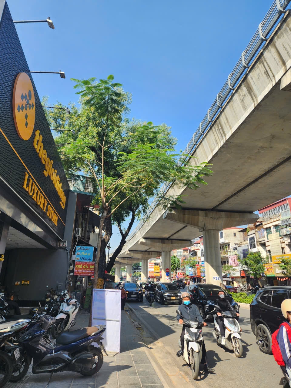 Nhà mặt phố Xuân Thủy, Cầu Giấy 270m² giá 146 tỷ - Tiềm năng kinh doanh lớn!