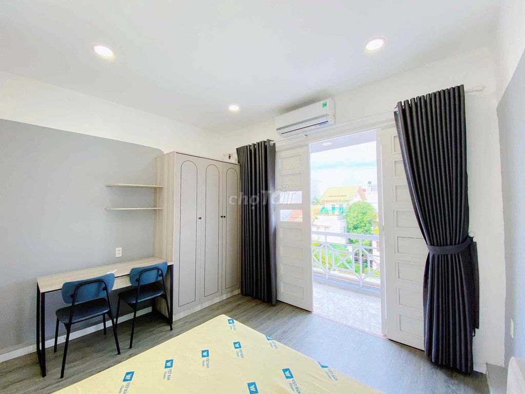 Căn hộ 2PN có ban công tại Nguyễn Gia Trí - Bình Thạnh, giá chỉ 10.3 triệu