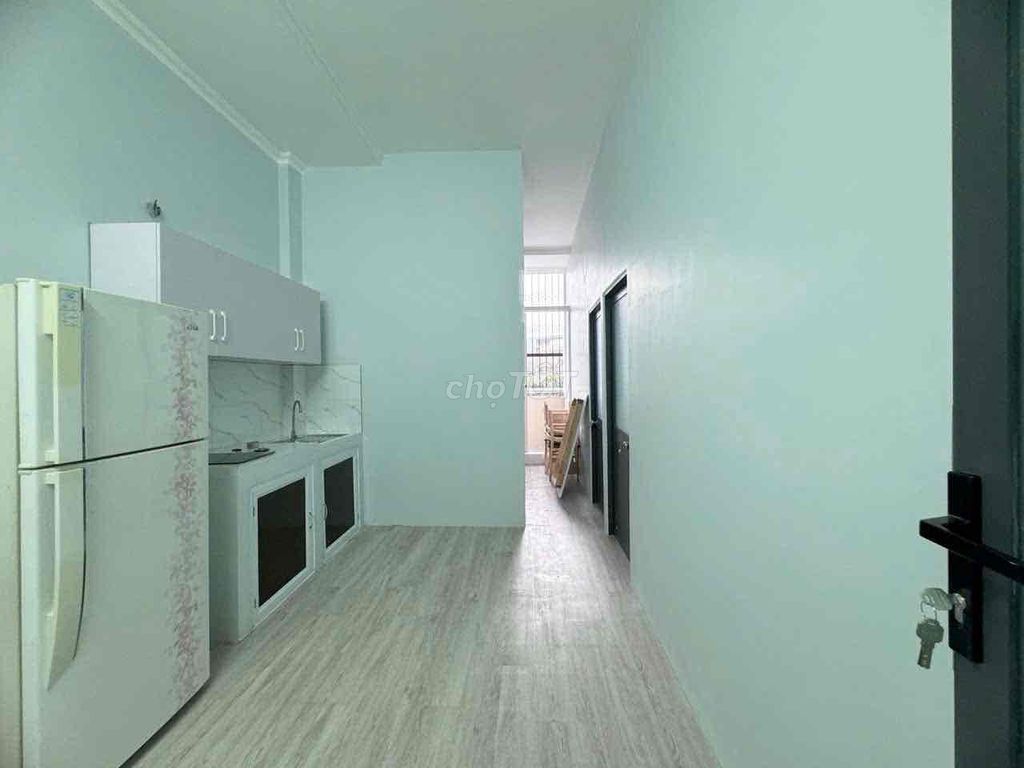 Căn 2PN Ban Công Full Nội Thất Lê Văn Sỹ - Phú Nhuận giá 8.5 triệu