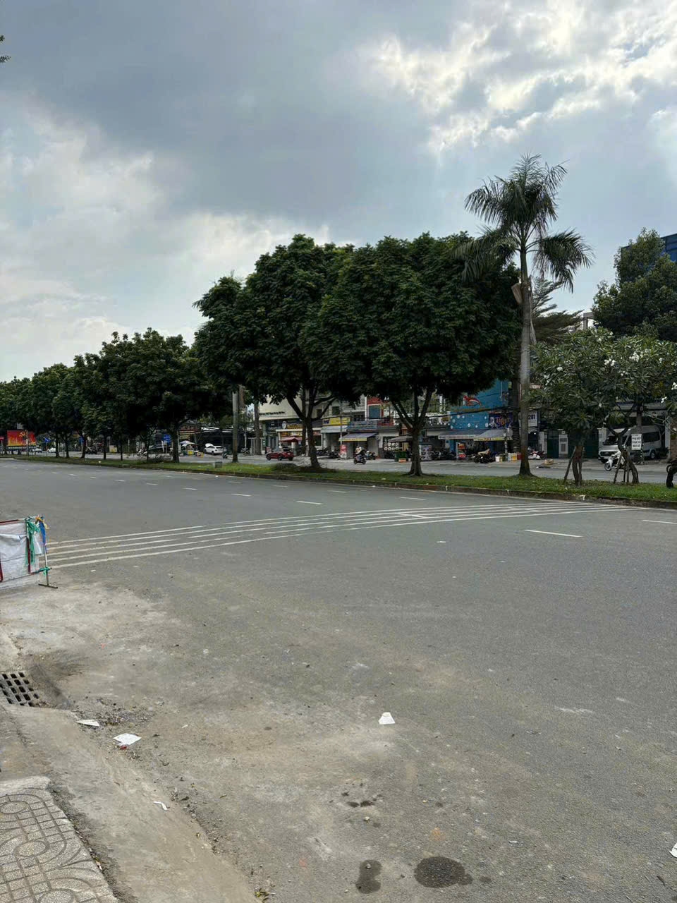 Bán nhà mặt tiền Vành Đai Trong, Bình Tân 120m² giá 32 tỷ - Kinh doanh thuận lợi!