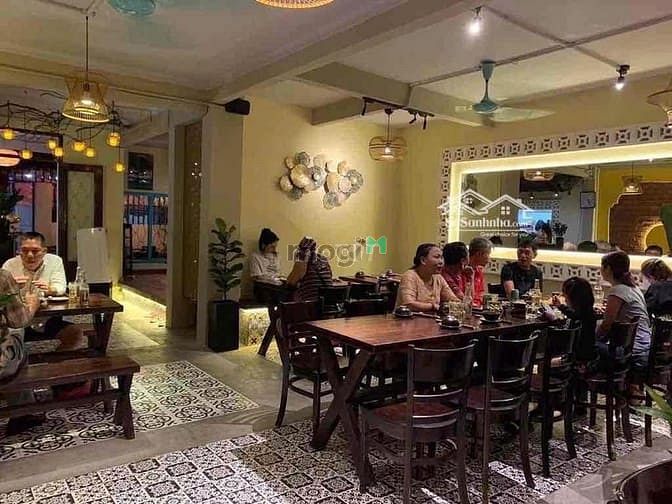 Mặt bằng kinh doanh đường Nguyễn Cư Trinh Quận 1 120m² giá 45 triệu - Đường sầm uất, cơ hội vàng!