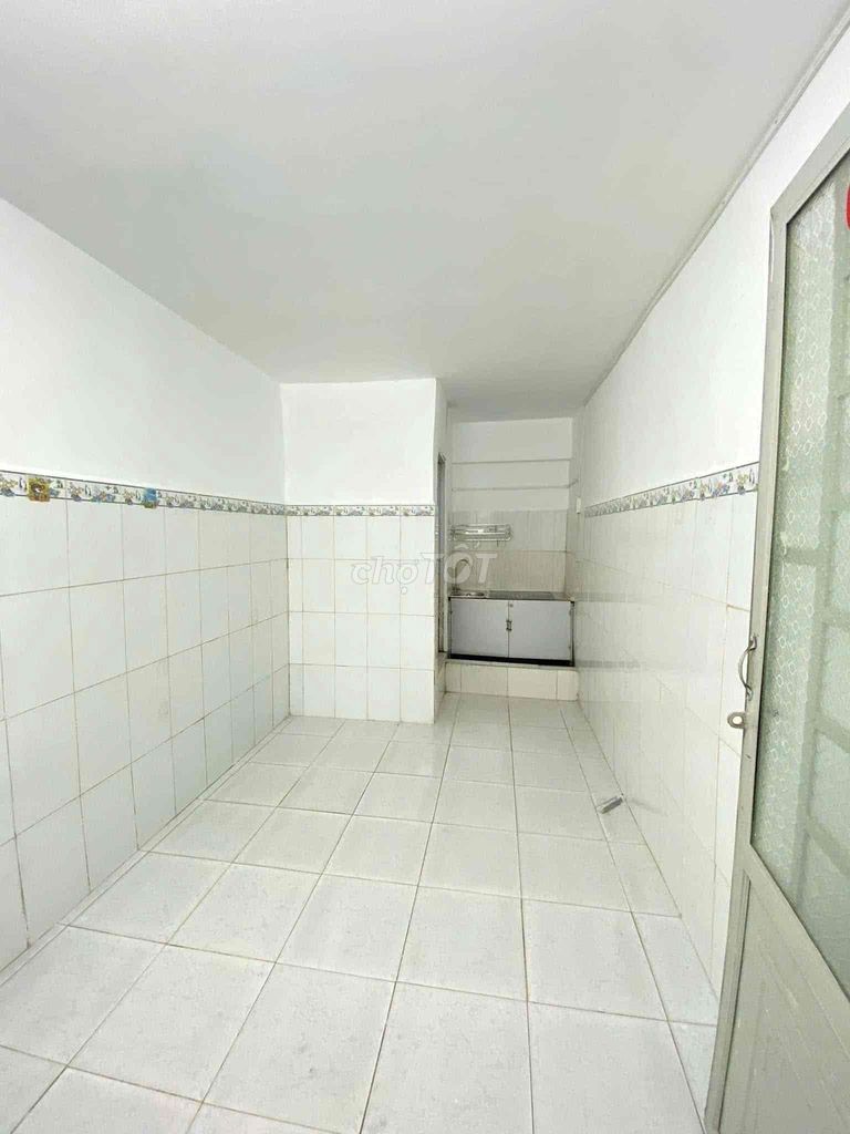 Phòng trọ sạch sẽ tại Tân Phú 15m² giá 1.8 triệu - Nội thất đầy đủ, cho nuôi thú cưng!